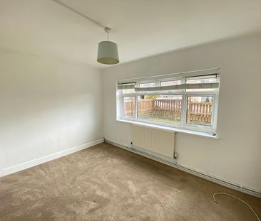 Aneurin Way, Sketty, Swansea, SA2 - Photo 2