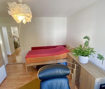 2½ Zimmer-Wohnung in Ebmatingen (ZH), möbliert, auf Zeit - Photo 2