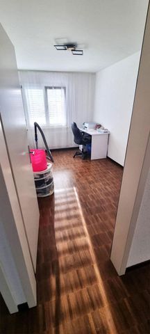 beautiful 3.5-room apartment near the center - Photo 3