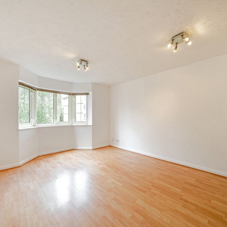 Rossetti Road, Bermondsey, London, SE16 - Photo 1