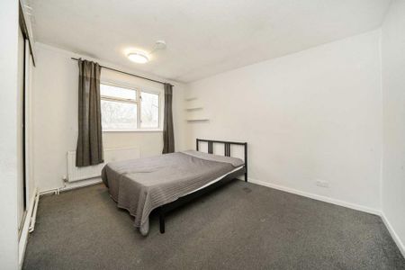 4 bedroom house to rent - Photo 5