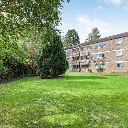 Cholesbury Grange, Headington - Photo 1