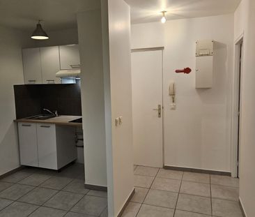 Aubagne, Appartement de type 2 en plein coeur du centre ville - Photo 4