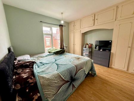 3 bedroom terraced house to rent - Photo 5