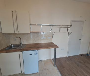 Room in a Shared House, Park Lane, N17 - Photo 5