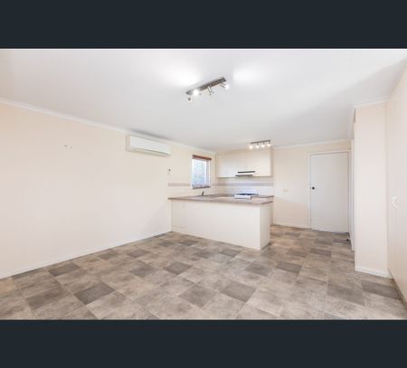 6 Eugene Crescent, Christies Beach, SA 5165 - Photo 3