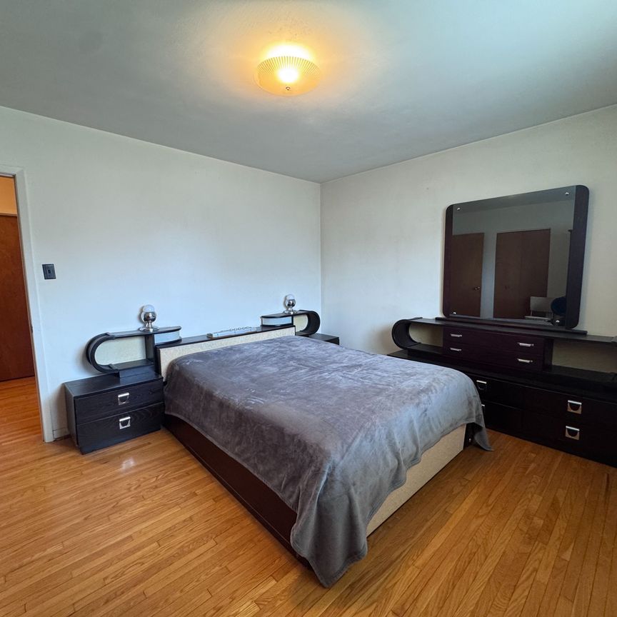 For Lease - 300 DRIFTWOOD Avenue Unit# UPPER, Toronto, Ontario - Photo 1