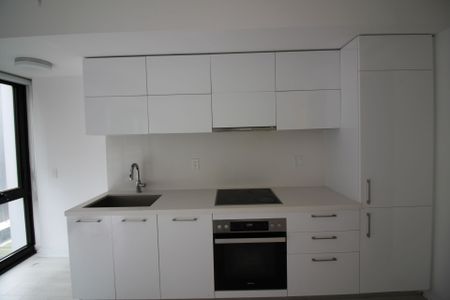 For Lease - 188 Cumberland Street Unit# 1508, Toronto, Ontario - Photo 2