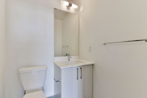For Lease - 576 Front Street Unit# 1202, Toronto, Ontario - Photo 1