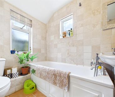 3 bedroom terraced house to rent - Photo 2