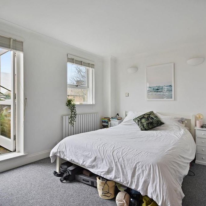 1 bedroom flat to rent - Photo 1