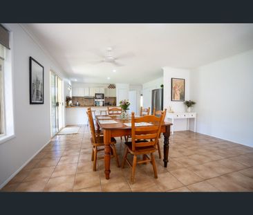 5 Mollys Place, Currumbin Waters, Qld 4223 - Photo 2