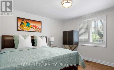 268 CHARTWELL ROAD - Photo 4