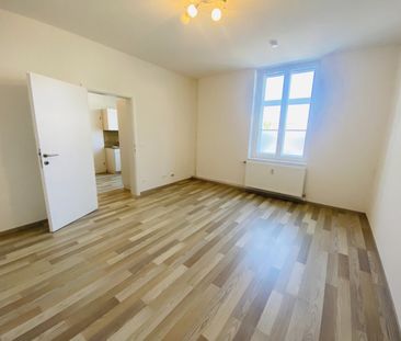Ein-Zimmer-Wohnung. Hier ist das Glück zu Hause - Photo 1
