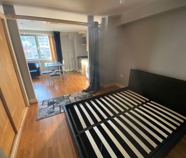 Studio to rent - Photo 5