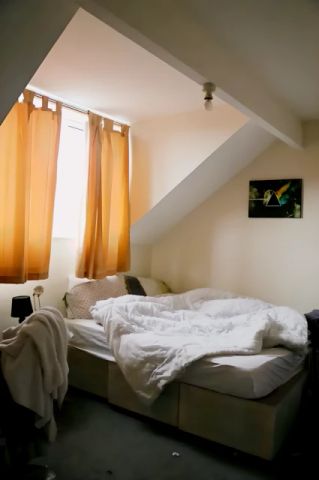 5 Bed 2 Bath - Photo 5