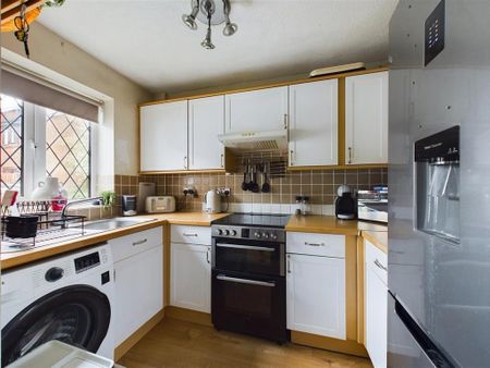 2 bedroom terraced house to rent - Photo 3