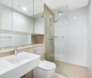 1102/150 Pacific Highway, North Sydney - Photo 1
