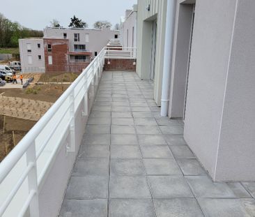 Location Appartement 4 pièces 83m² SECLIN 59113 - Photo 2