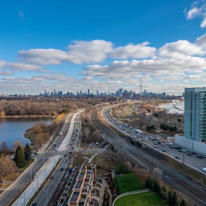 For Lease - 15 Windermere Avenue Unit# 512, Toronto, Ontario - Photo 1