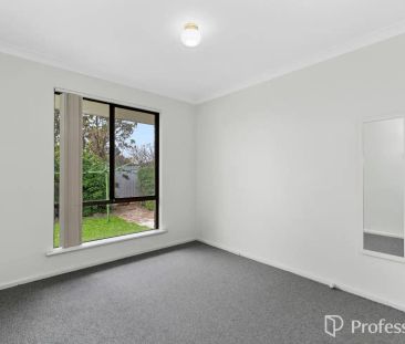 “4 x 2 FAMILY HOME IN WILLETTON SENIOR HIGH SCHOOL CATCHMENT ZONE!” - Photo 4