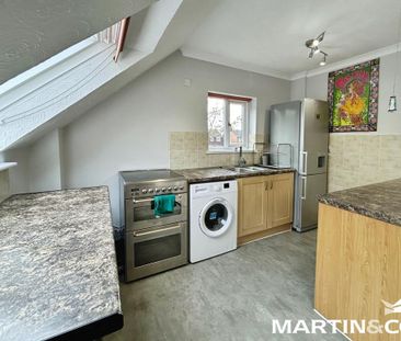 1 bedroom mews to rent - Photo 5