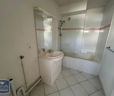 Location Appartement 3 pièces 66m² LAVAL 53000 - Photo 5