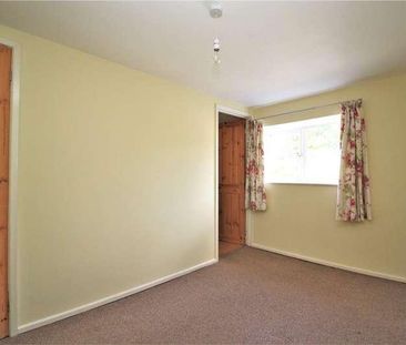 Roundwell Street, South Petherton, TA13 - Photo 4