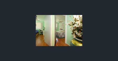 SPACIOUS 2 BEDROOM TOWNHOUSE!! - Photo 4