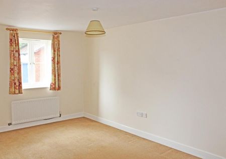 2 bedroom ground floor flat to rent - Photo 3