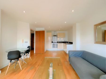 1 Bed 1 Bath - Photo 2