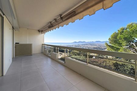 Superbe appartement de 3 pièces rénové avec vue mer - Photo 2