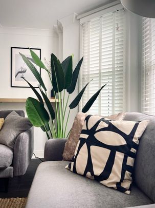 2 Bed Flat, Westbourne Park Road, W11 - Photo 1