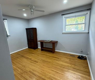 For Lease - 104 Queenston Crescent, London East, Ontario - Photo 2