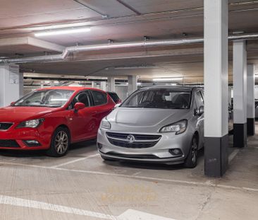 West Green Drive, Crawley, RH11 - Photo 4