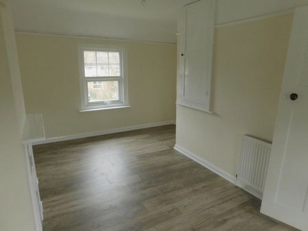 Senlac Gardens, Battle - £1,350pcm - Photo 4