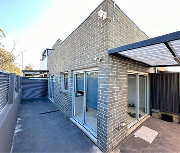 Gorgeous 2 Bedroom Granny Flat in Bardia - Photo 3