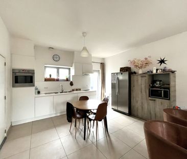 2 slaapkamer duplex appartement met garage - Photo 6