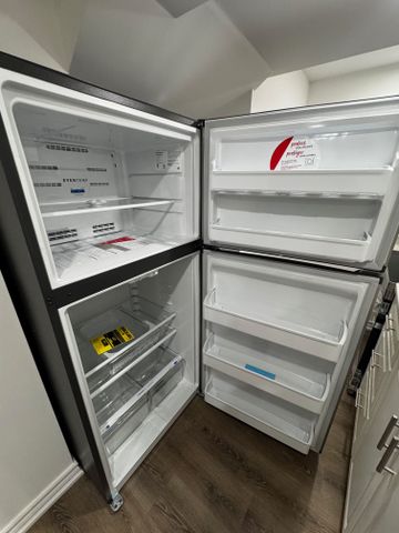 For Lease - 794 West Shore Boulevard, Pickering, Ontario - Photo 2