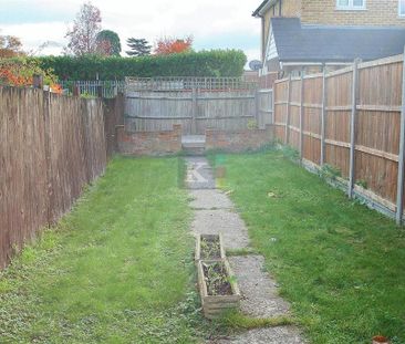 3 bedroom terraced house to rent - Photo 3