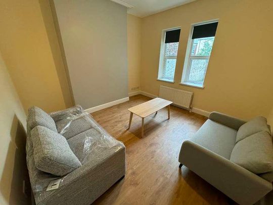 Sidney Grove, Newcastle Upon Tyne, NE4 - Photo 1