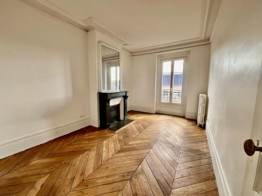 A LOUER 3 PIECES 70m² PARIS IIème. MONTORGUEIL - Photo 1