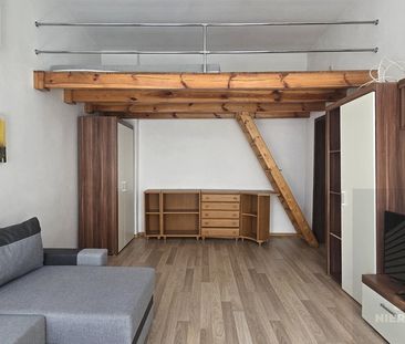 Duża Kawalerka-Centrum 1.piętro-Kamienica - Photo 4