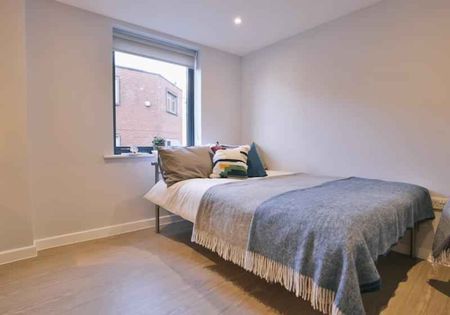 2 Bed Apartment - Photo 5