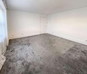 Wellington Square, Hastings, TN34 - Photo 1