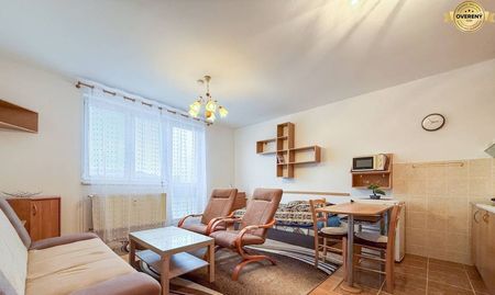 RADO | Na prenájom garsónka 30m2, Východná - Trenčín - Photo 4