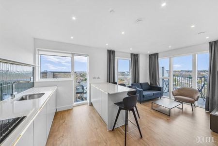 3 bedroom flat to rent - Photo 2