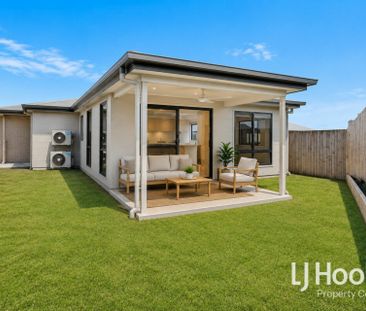 Brand New - Practical, Modern & Low Maintenance - Photo 5