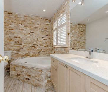 For Lease - 106 Narrow Valley Crescent, Brampton, Ontario - Photo 2