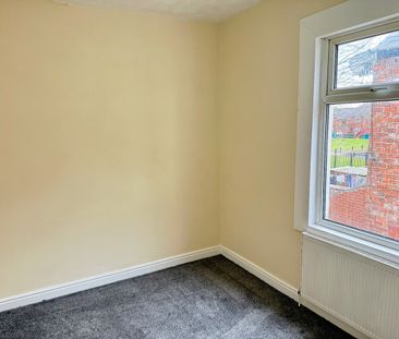 4 Bed Terraced House, Gill Street, M9 - Photo 3